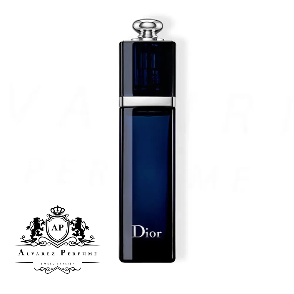 عطر کریستین دیور ادیکت Christian Dior Addict با رایحه وانیل، یاس سامباک و چوب صندل مناسب بانوان و استفاده در پاییز و زمستان.